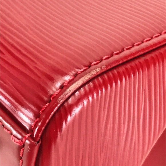 LOUIS VUITTON Epi Brea MM Hand Shoulder Bag 2Way B - Picture 5 of 8